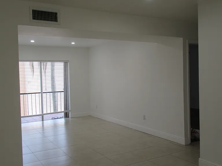 8401 SW 107th Ave #371E — Photo 30