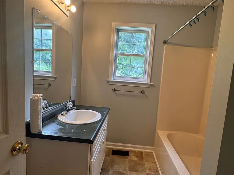 292 New Hope Rd — Photo 13