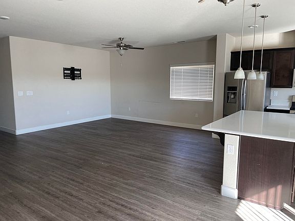 4th image of 661 White Eagle Ln