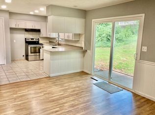 914 S Mission Ave, Springfield, MO 65809