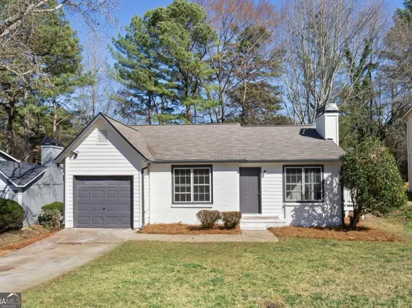 2070 Charles Cudd Ct, Lithonia, GA 30058