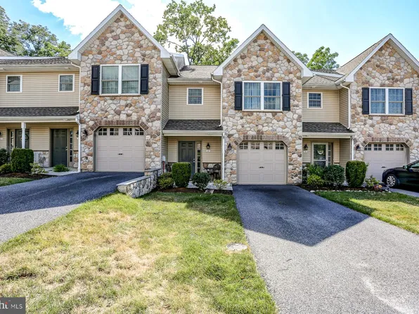 347 Melbourne Ln, Mechanicsburg, PA 17055