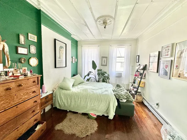 319 8th Street image 1 of 11