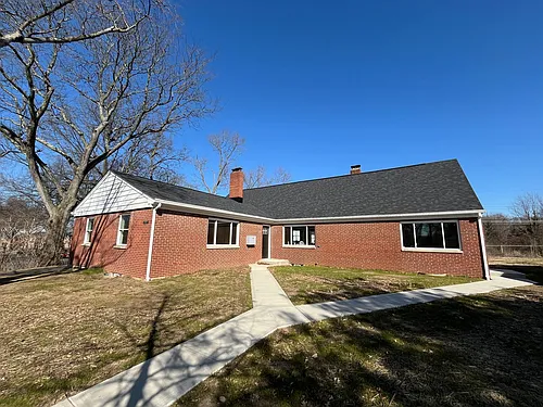 154 Fairway Dr Photo 1