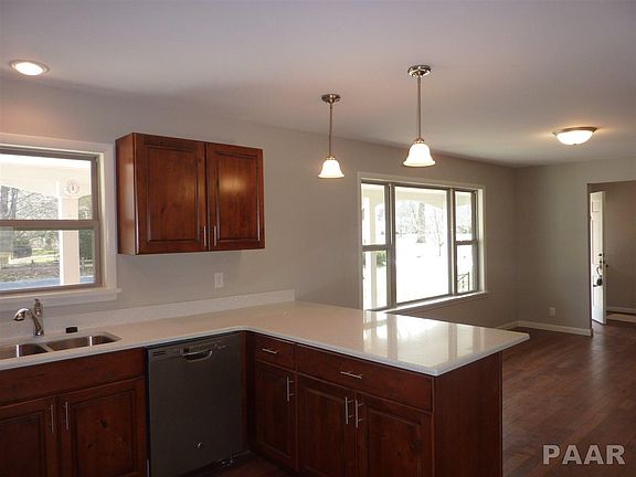4th image of 453 E High Point Dr