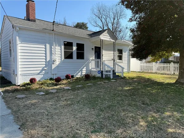 128 W Circle Ct, Fayetteville, NC 28301