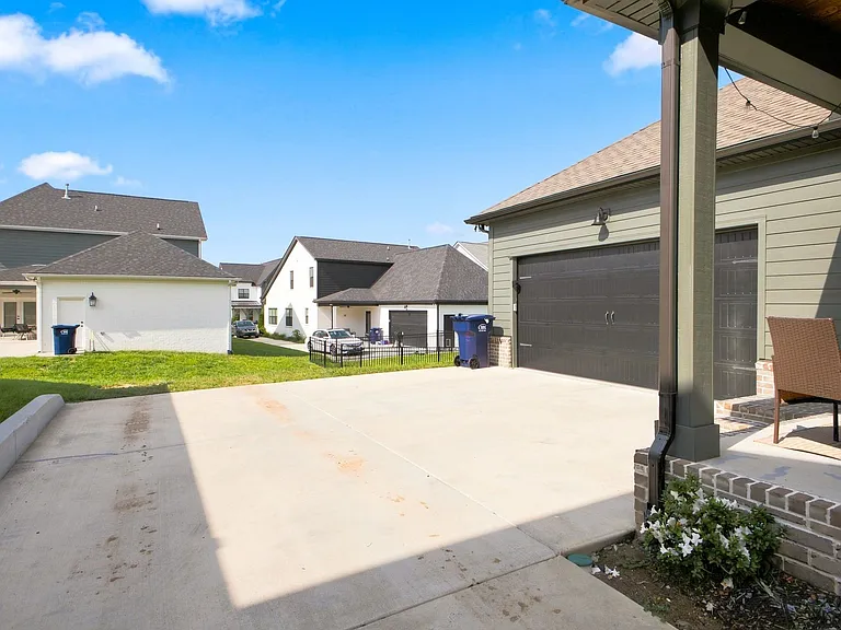3324 Longport Ln — Photo 45