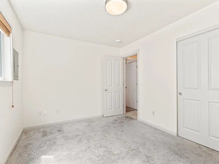 8950 N Kellogg St #15 — Photo 12