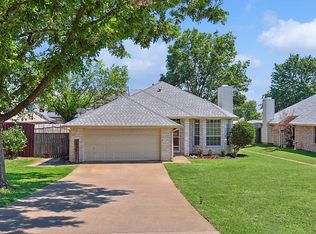 3508 Cliff Oaks Dr, Corinth, TX 76210
