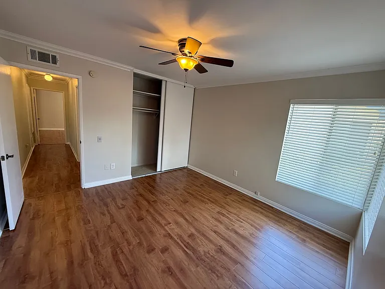 7208 Village 7 — Photo 17