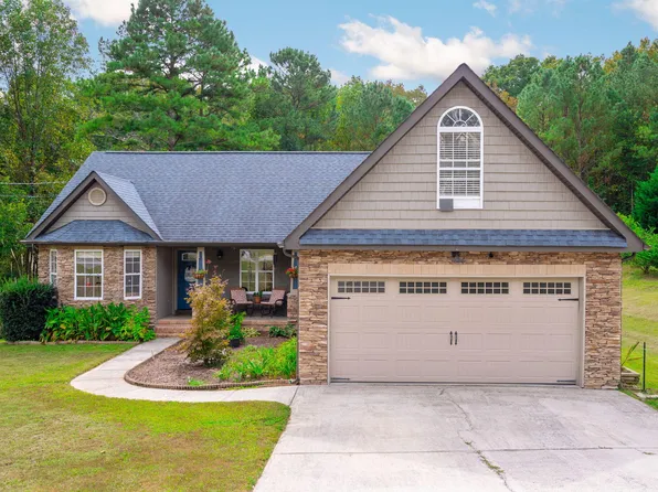 389 Eagle View Dr, Ringgold, GA 30736