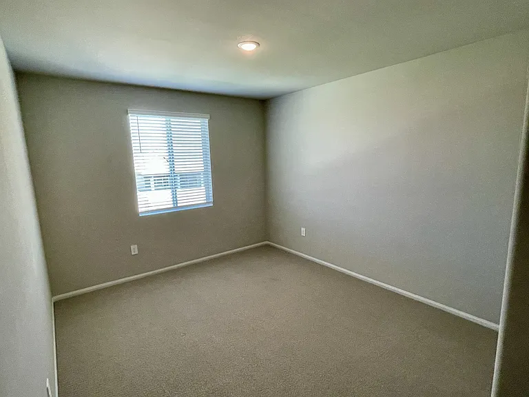 1048 Lumia Cir — Photo 20
