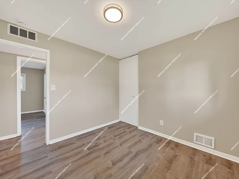 37863 Wendy Lee St — Photo 14