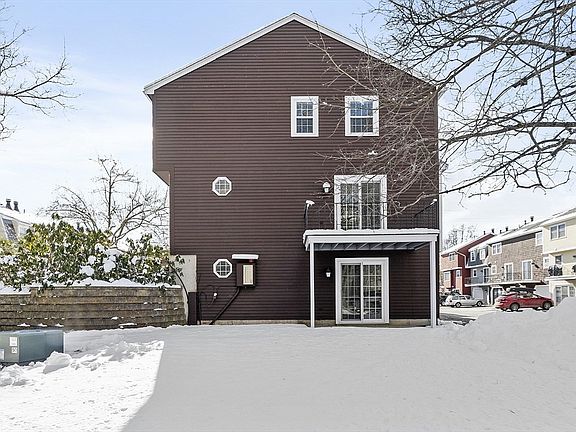 3rd image of 71 Prescott Dr #71