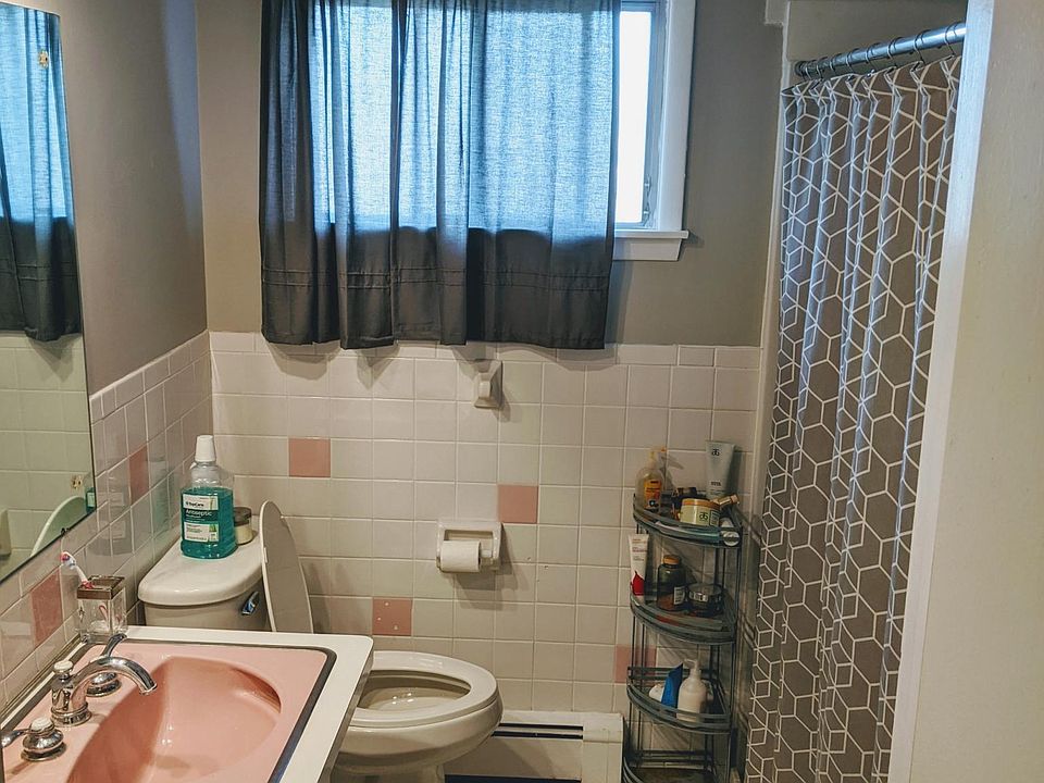 1st image of 293 Joseph Dr