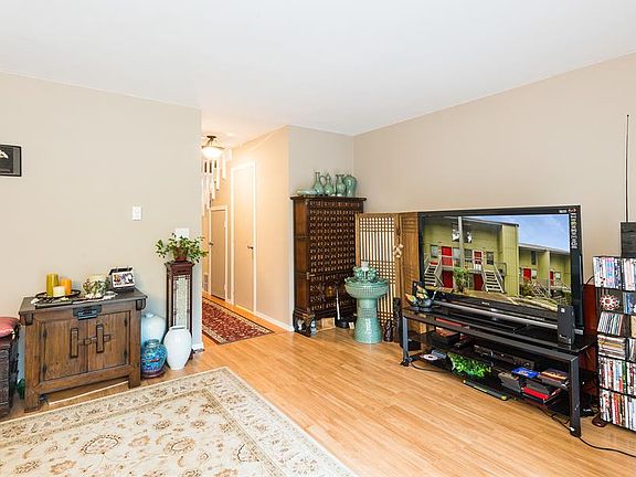 3rd image of 500 N National Ave #20