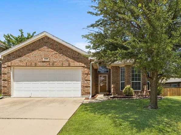 2329 Moccassin Ln, Fort Worth, TX 76177