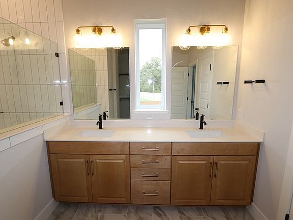 Owner s Bath