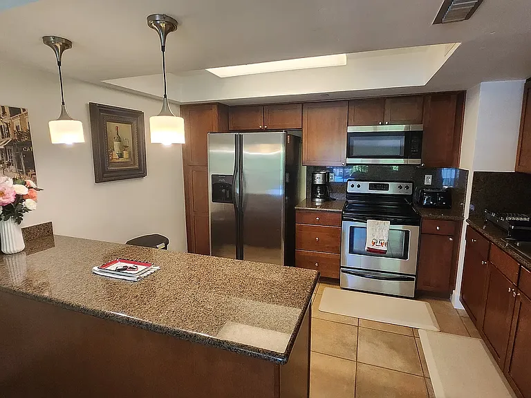 500 N St #403 — Photo 5