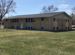 709 College Ave S APT 5, Saint Joseph, MN 56374