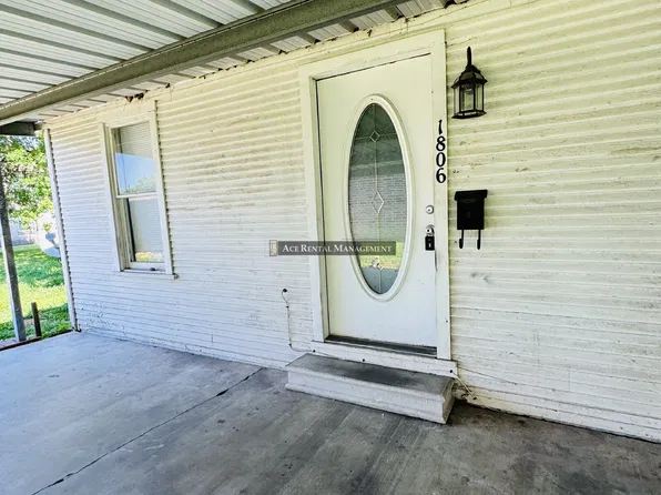 1806 Ordway St, Port Neches, TX 77651