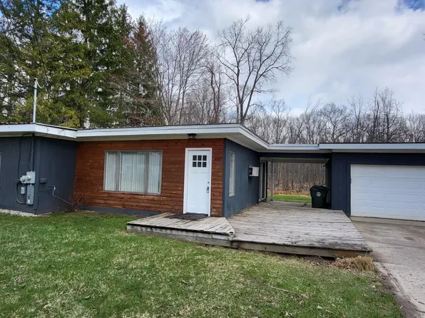 477 Crediton St, Lake Orion, MI 48362