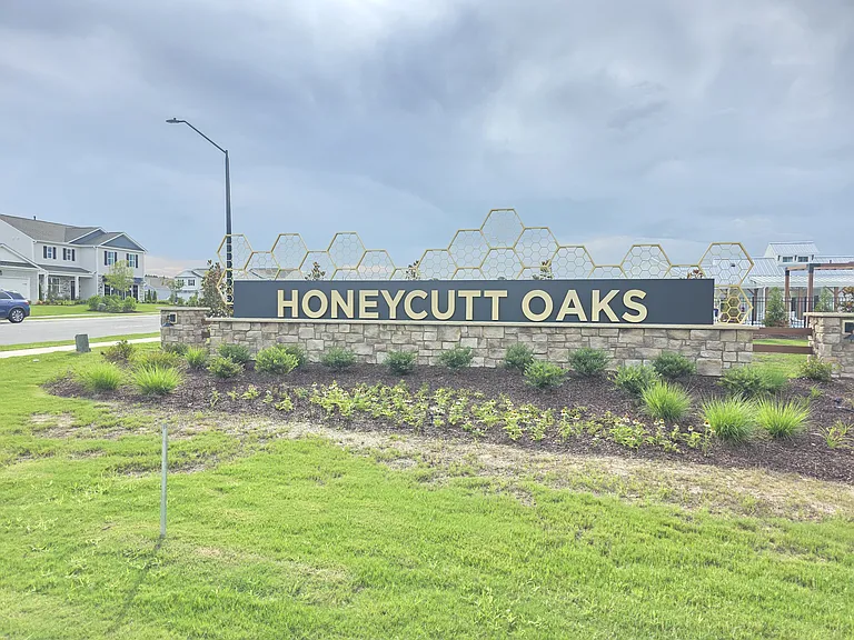 408 Honeycutt Oaks Dr — Photo 24