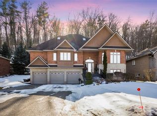 130 Dorchester Dr, Grimsby, ON L3M1A8