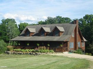 15 Beacon Trl, Galena, IL 61036