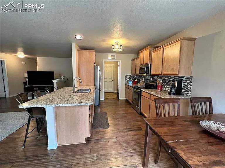 2373 Spring Blossom Dr — Photo 30