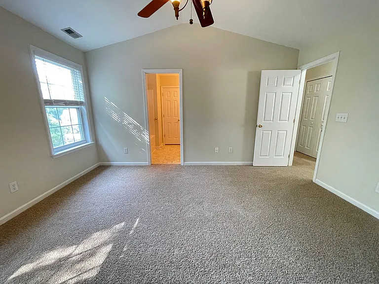606 Ascott Way — Photo 29