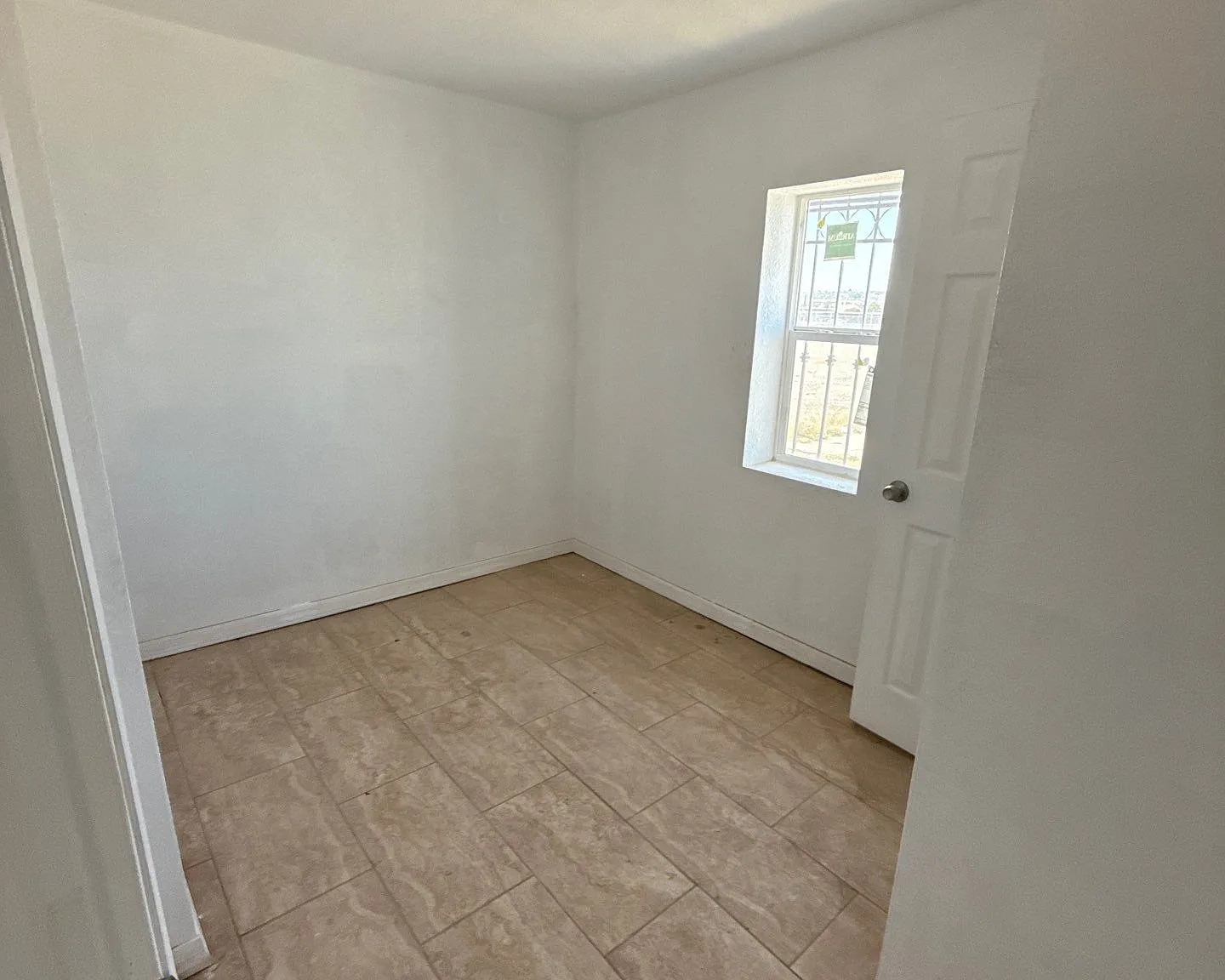 2 bed, 625 sqft, $700 — Photo 2