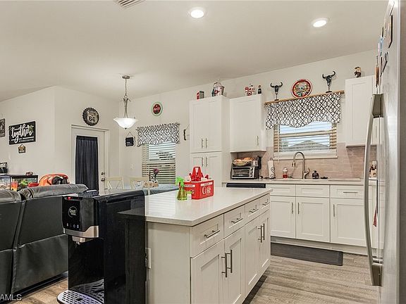 3rd image of 2213-2215 Andalusia Blvd