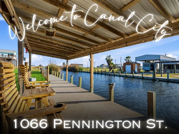 1066 Pennington St, Gilchrist, TX 77617