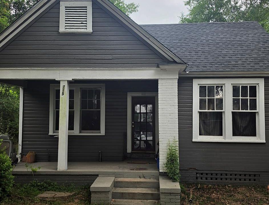 1st image of 715 1st Ave
