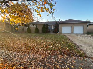 3636 Boulevard Dr, Highland, IN 46322