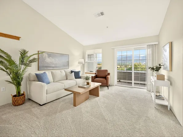 945 Mountain Meadows Cir, Ashland, OR 97520