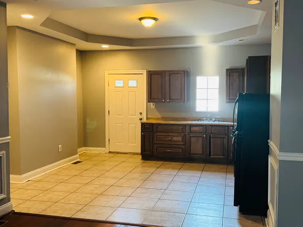 1011 N Arlington Ave, Baltimore, MD 21217