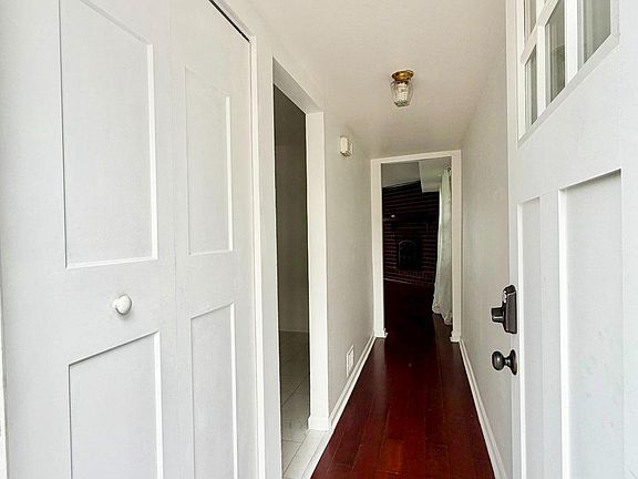 3rd image of 422 Village Ln