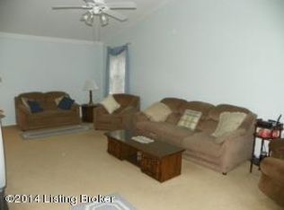 8811 Doe Run Ct, Louisville, KY 40242