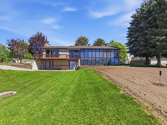 4th image of 222 E Valley Dr