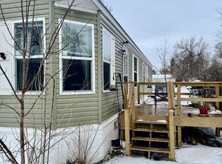 123 1st St SE, Halliday, ND 58636