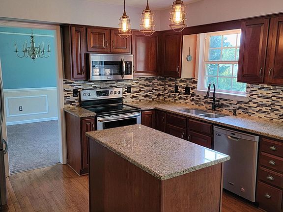 4th image of 6448 Monet Dr