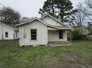 324 Beck St, De Kalb, TX 75559