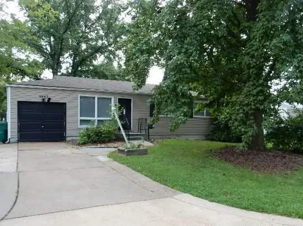 9942 Calumet Dr, Saint Louis, MO 63137