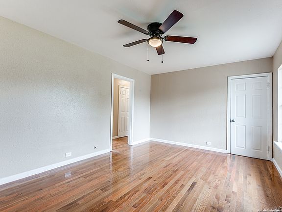 4th image of 407 Kathy Dr