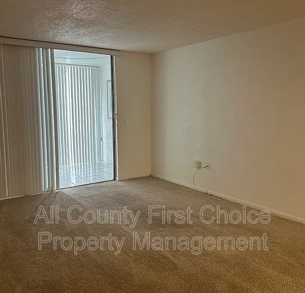 10540 77th Ter #211 — Photo 11