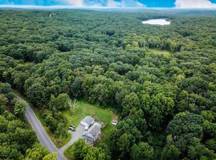 517 Bone Ridge Rd, Hawley, PA 18428