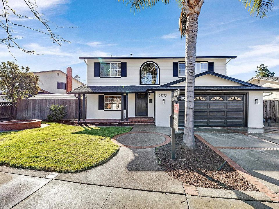 1st image of 39773 Costa Way