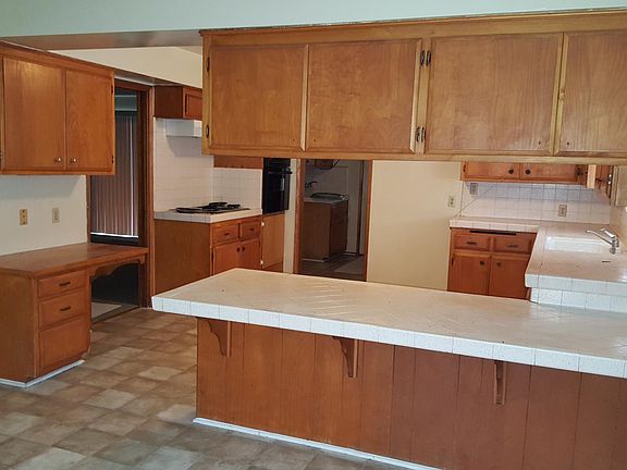 4th image of 9145 Chino Ave